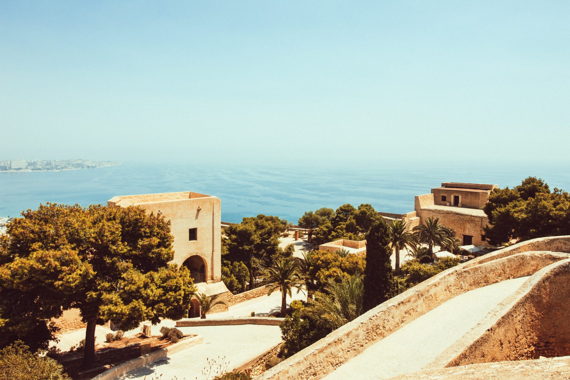 https://portal.horasis.org/wp-content/uploads/2022/08/elvis-bekmanis-cOycnq2-Htc-unsplash.jpg